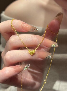 新款爆款金色超闪爱心吊坠项链女轻奢法式简约时尚网红锁骨链配饰