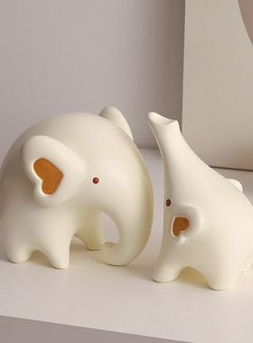 轻奢高档招财树脂家居摆件 现代简约客厅装饰品乔迁新居玄关摆件