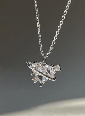 项炼女人心爱星球项炼女人在小生境甜粉色钻石心脏锁骨炼