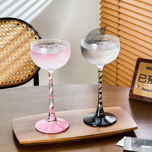 轻奢彩带鸡尾酒杯高颜值创意甜酒杯家用果汁杯微醺鸡尾酒杯特调杯 - 图2