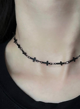 甜酷辣妹黑色十字架锁骨链