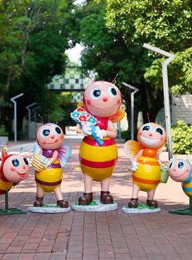 草坪小品卡通蜜蜂雕塑售楼部美陈动物创意玻璃钢摆件园林景观装饰