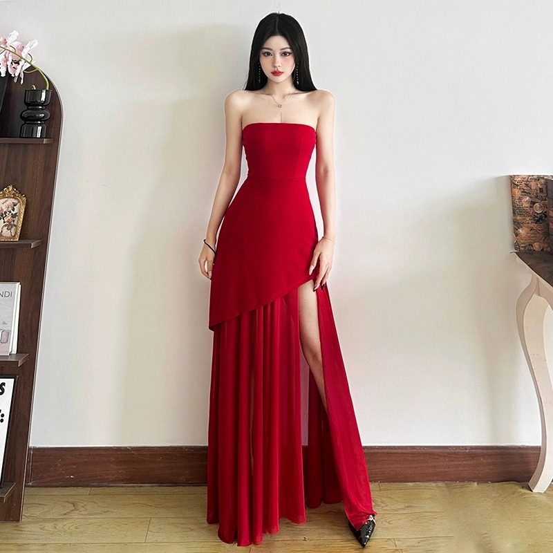 小可wiwi性感开叉抹胸连衣裙2025夏季新款时尚高级感修身气质长裙,淘宝优惠券,粉丝福利购,淘宝优惠卷