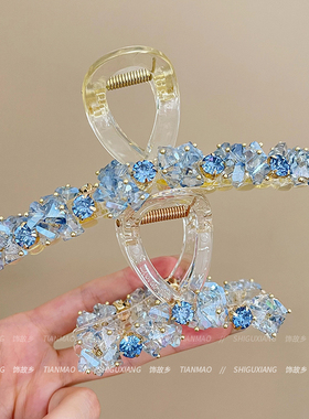 蓝色水晶抓夹女高级感2026新款