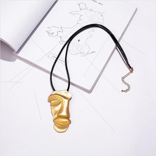 Long Sweater Chain New Europe Fashion Face Leather Rope Wome - 图2