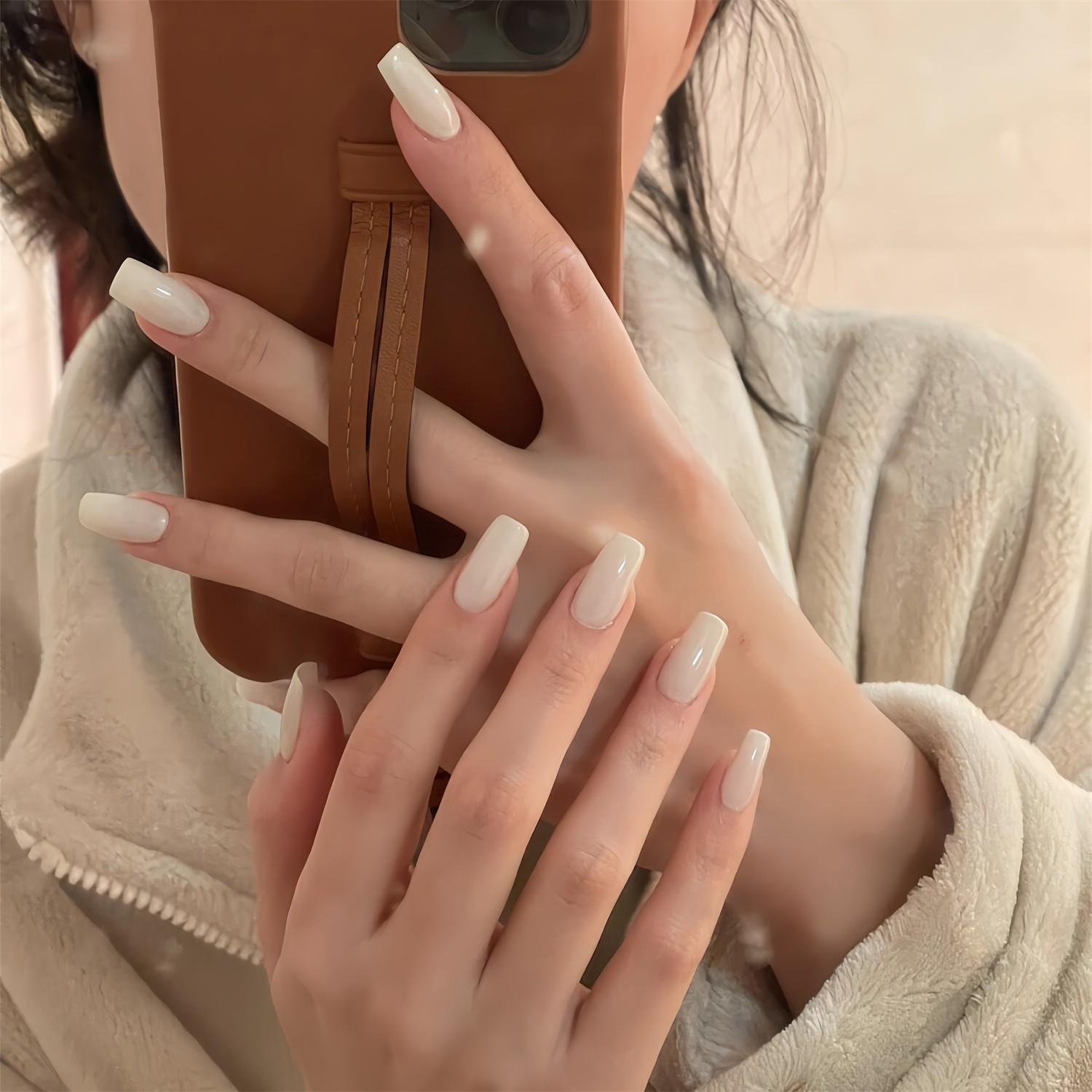 酸奶白色亮面穿戴甲美甲手工光疗美甲孕妇2024新年款穿戴式婚甲,淘宝优惠券,粉丝福利购,淘宝优惠卷