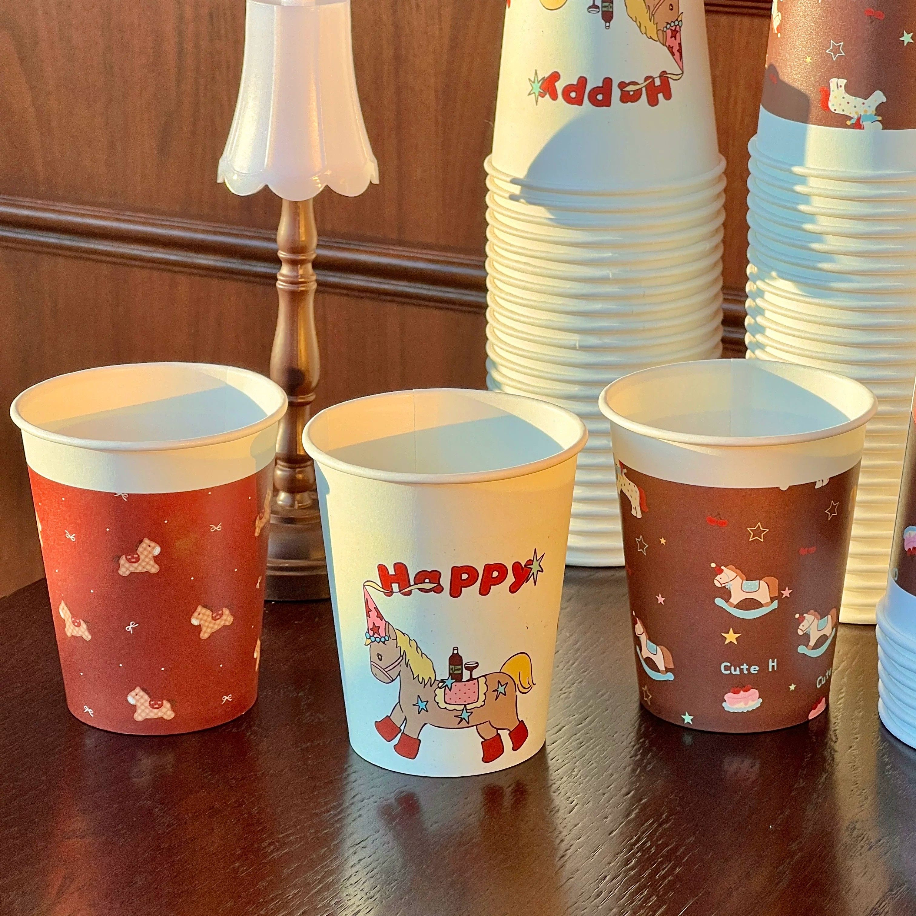 卡通新年小马图案纸杯一次性杯子过年待客婚庆用品敬茶杯创意杯子,淘宝优惠券,粉丝福利购,淘宝优惠卷