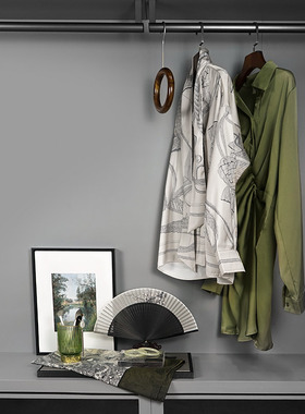 轻奢北欧样板间衣帽间软装样板房衣柜摆件样品衣服高跟鞋搭配装饰