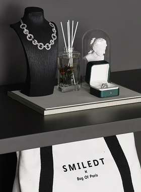 百恒家居 现代样板间衣帽间摆件软装样板房装饰墨绿色衣服箱包鞋