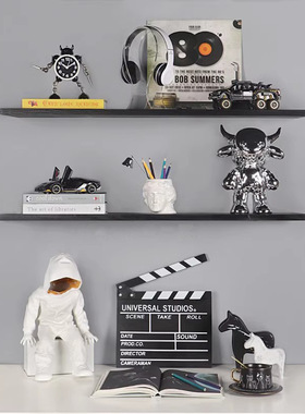 现代新中式简约儿童男童房桌面壁柜摆件装饰品运动汽车主题样板房