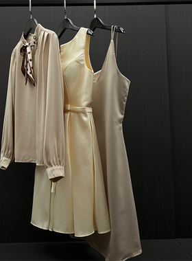 华铭现代轻奢样板间衣帽间装饰品摆件衣服女士衣柜米白色软装丝巾