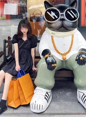 雕塑定制玻璃钢卡通人物雕像树脂模型户外大型门口吉祥物法斗摆件