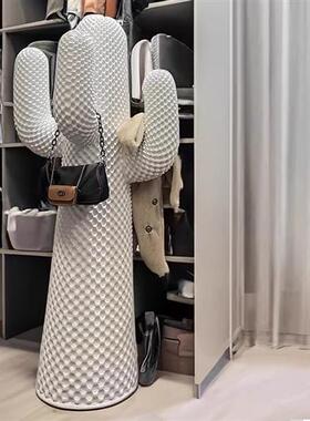 网红仙人掌大型摆件衣帽架玻璃纤维雕塑服装店家居客厅橱窗落地装