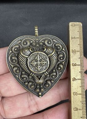 复古包浆藏式藏传黄铜圆形镂空金刚杵挂件项坠古玩文玩民族风配件