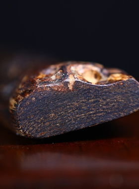 文莱沉水级立体雕刻手把件十二生肖兔子吊坠沉香挂件男女款吊坠