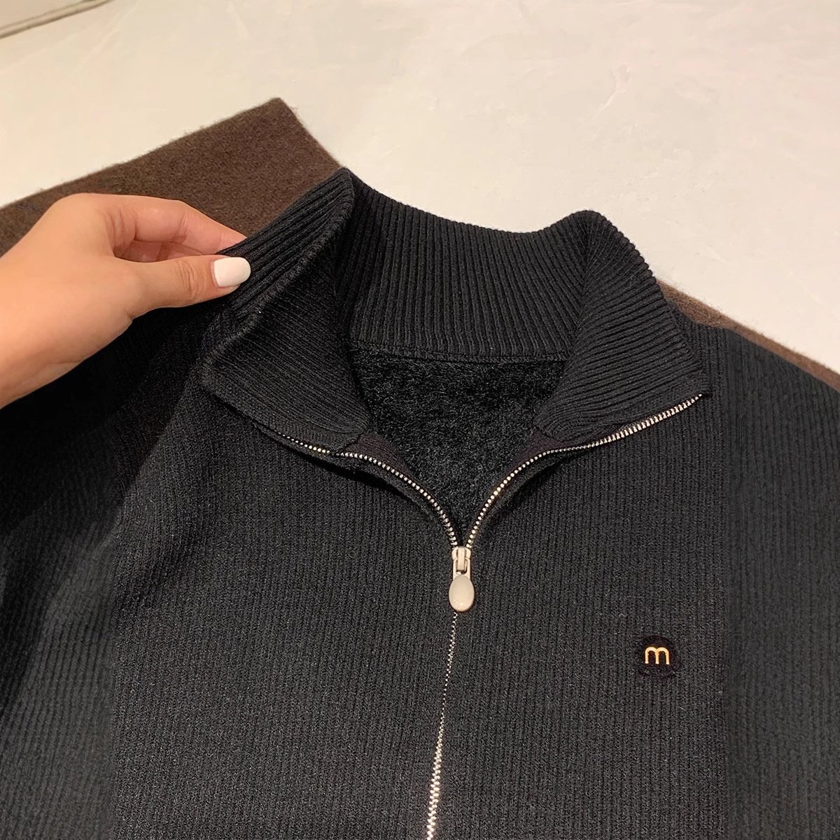 原版质量 半高领一体绒半拉链针织打底衫女秋冬2025修身保暖毛衣,淘宝优惠券,粉丝福利购,淘宝优惠卷