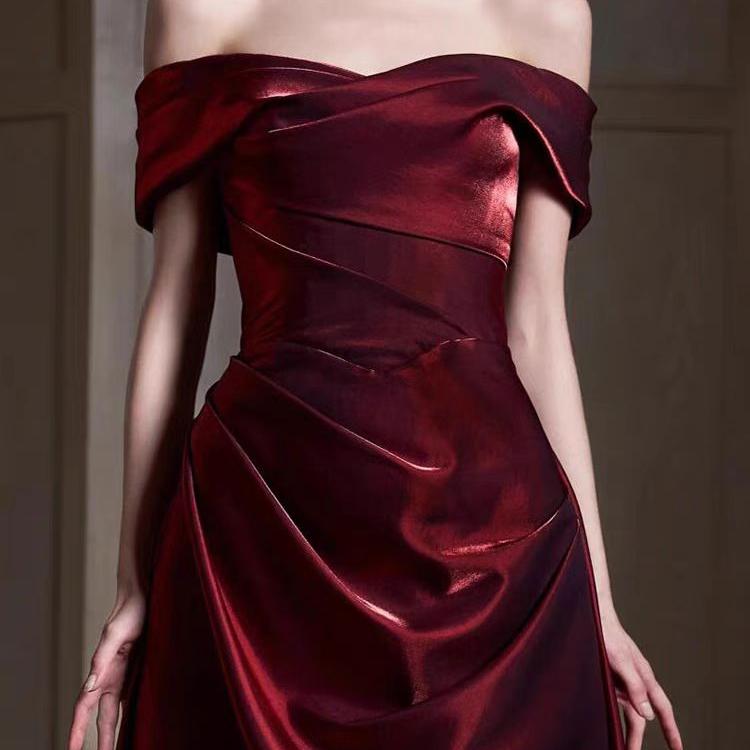 法式一字肩酒红缎面轻奢显瘦宴会回门订结婚新娘敬酒晚礼服裙拖尾 - 图0