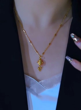 年年有余高级感简约铜微镶小鱼项链女新款轻奢小众设计感锁骨链