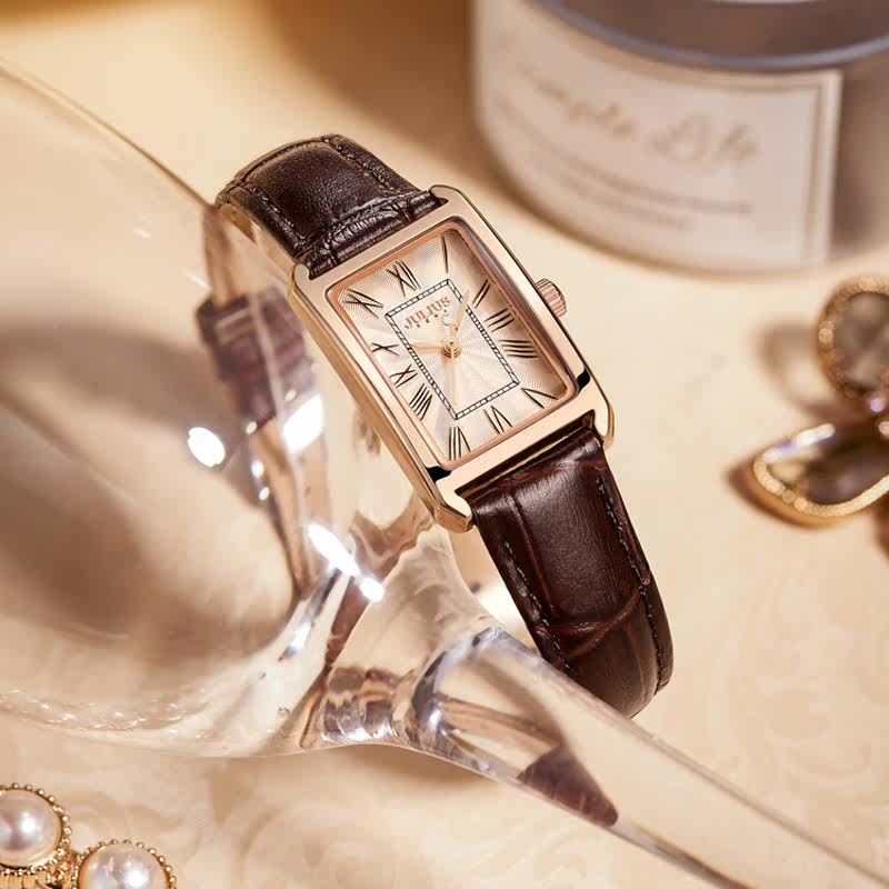  Julius聚利时依雅琪国产腕表