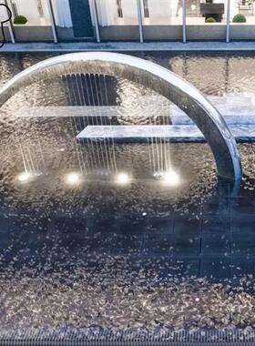 大型不锈钢月亮圆环圆形雕塑定制金属镂空户外售楼部景观装饰摆件