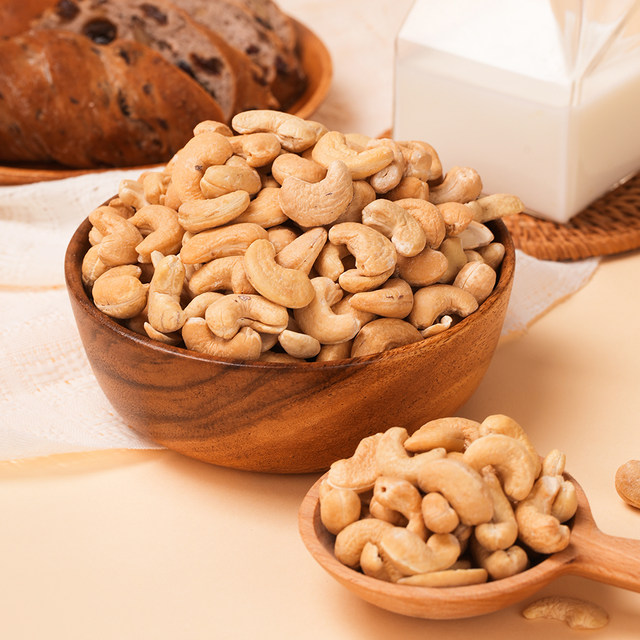 Hema MAX Original Roasted Vietnamese Cashew Nuts