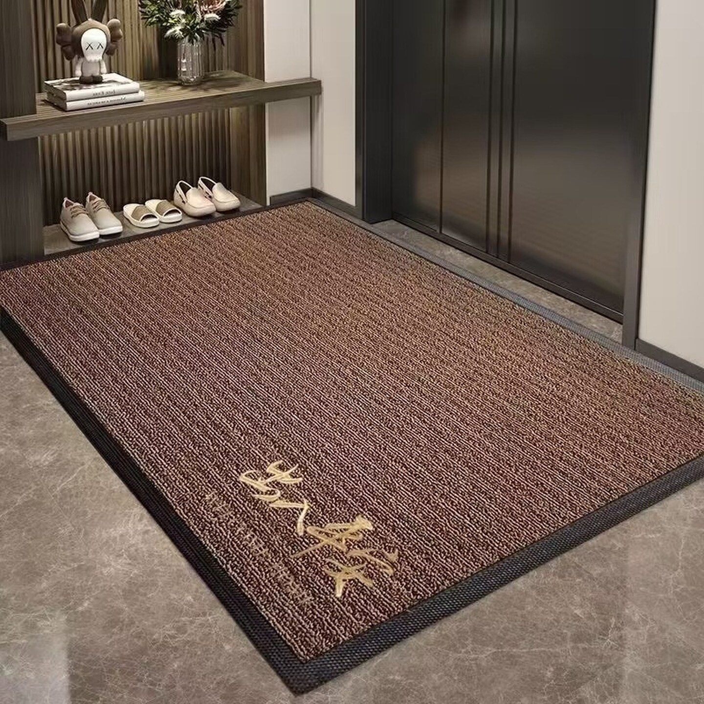 Special kitchen floor mats are non-slip, anti-oil and water-absorbent, high-end carpets, wipeable, washable and stain-resistant foot mats, washable entry doors