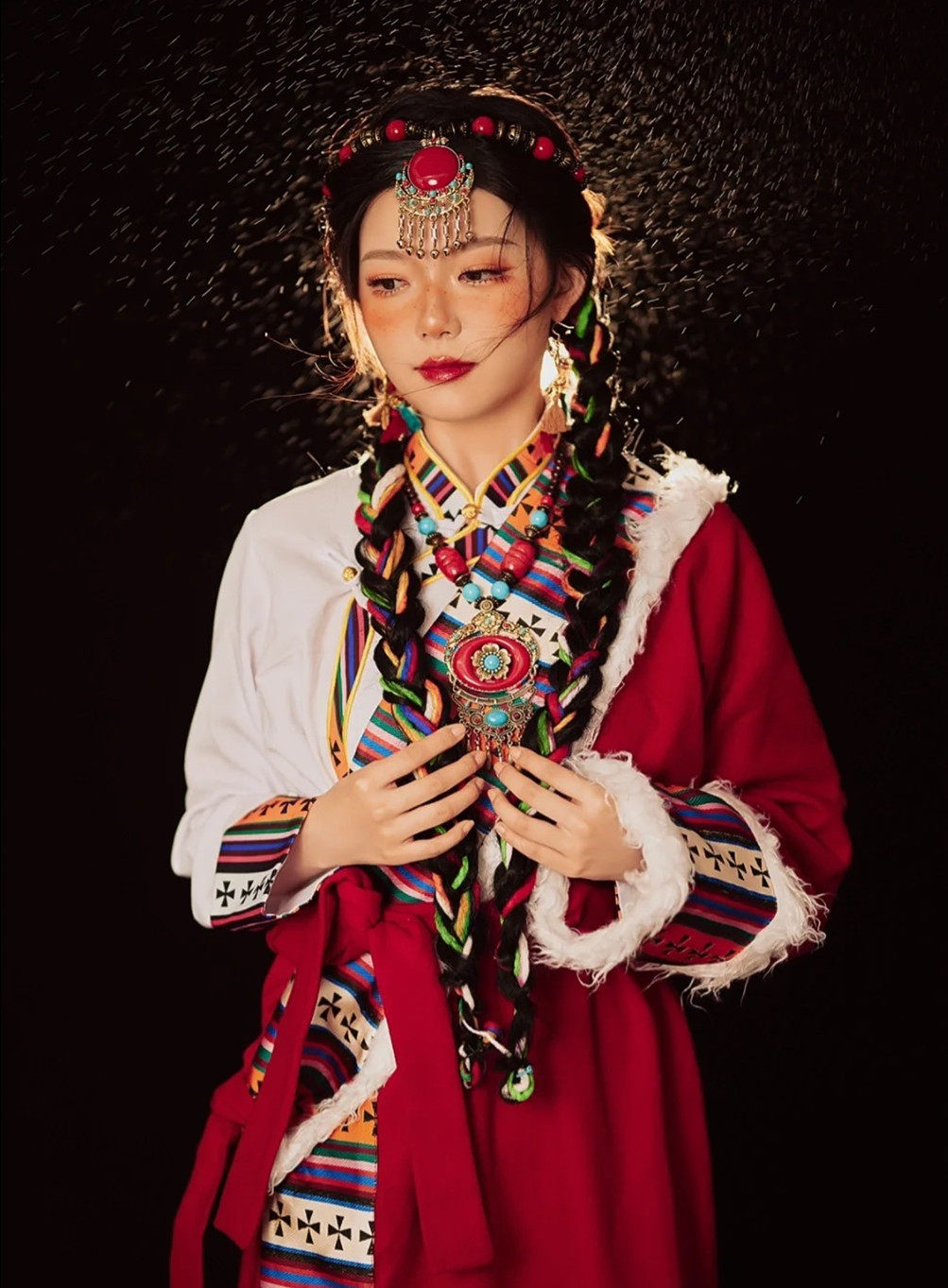 藏族服装女贵族藏袍西藏旅游少数民族风写真中国风藏式舞蹈演出服