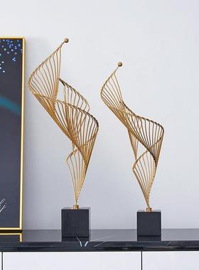 现代艺术样板间轻奢创意金属工艺品摆件客厅电视柜玄关专用装饰品