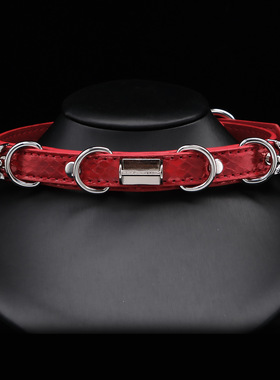 红色蛇纹骨牌牵引项圈choker