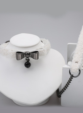 轻奢金属蝴蝶结铃铛毛绒choker