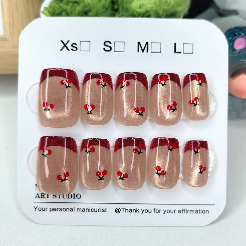 2026新款樱桃图案穿戴甲短款美甲贴片红色法式边百搭高级感指甲贴,淘宝优惠券,粉丝福利购,淘宝优惠卷