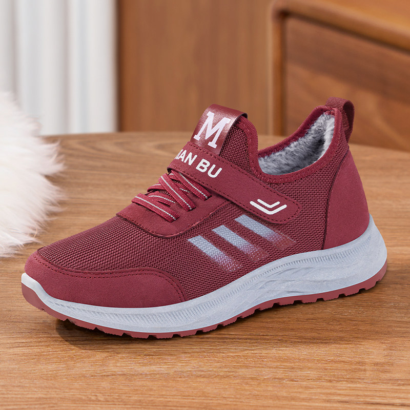 老北京布鞋女冬新款加绒保暖运动鞋防滑妈妈鞋加厚软底中老年棉鞋,淘宝优惠券,粉丝福利购,淘宝优惠卷