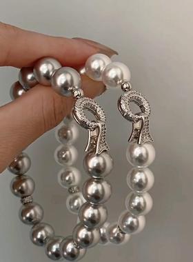 西大班人造澳白珍珠手链女龙形扣