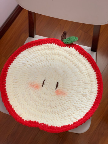 diy钩针毛线编织苹果坐垫材料包自制礼物送朋友闺蜜垫子小毯子 - 图0
