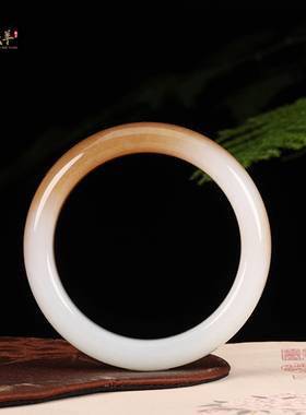 新疆和田玉且糖玉手镯天然福镯子