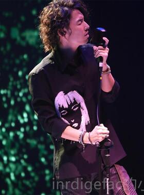 新款一高桥吾郎 进口本枥木鞍革植鞣革2日5休纯银钩皮9手环手镯