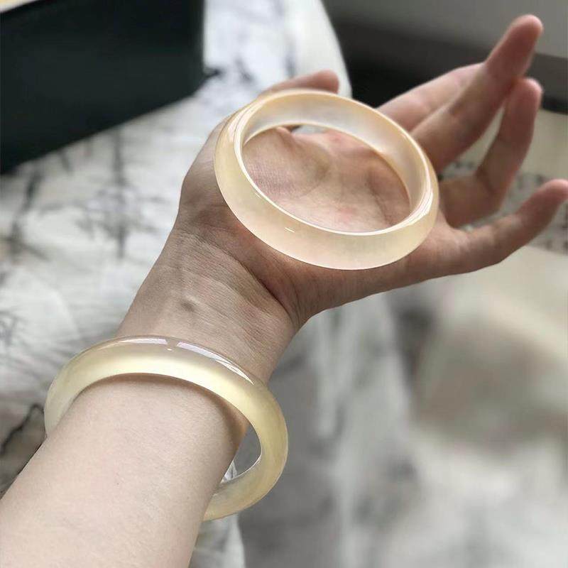 香槟金手镯高冰透玉镯女款白月光荔枝冻白色非玛瑙玉髓送女友礼物