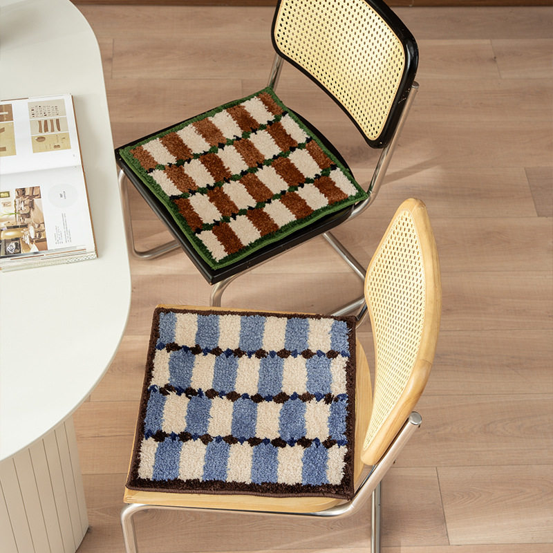 Plush four-season non-slip thickened bay window dining chair cushion