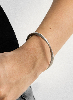 iKiCo25新品光影波浪手镯纯银女