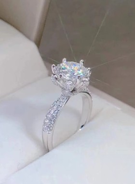 冰雪皇后款S925纯银戒指女白金pt950钻戒开口莫桑石指环厂家直销