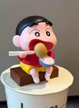 好可爱！蜡笔小新摆件客厅桌面玄关电视柜可爱卡通视频创意小玩具