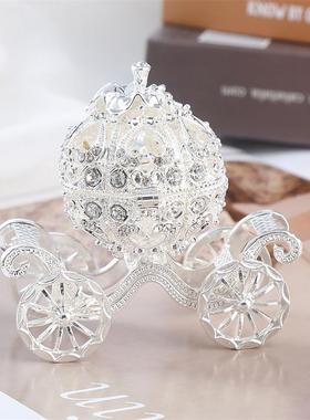 欧式银白色南瓜车家居摆饰创意装饰品珐琅彩电镀金属工艺品摆件