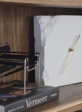 简约创意复古破碎时钟砖头钟表摆件客厅办公室桌面裂纹座钟装饰品