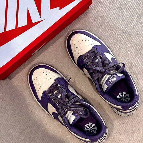 Nike Dunk Next Nature 低帮 板鞋 女款 紫白 - 图2