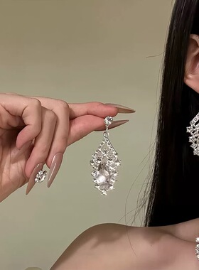 闪耀水滴星河项链套装设计高级法式锁骨复古时尚气质轻奢饰品配饰