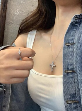 夏季银色十字锆石项链女2025年新款轻奢小众高级感满钻锁骨链颈链
