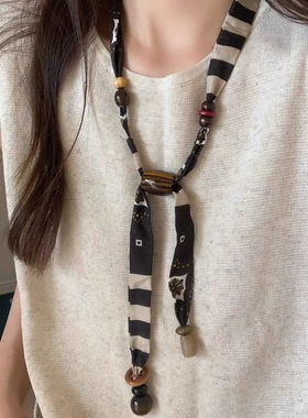 咖色美拉德腰花果丝巾项链女款独特设计感围脖毛衣链简约气质配饰