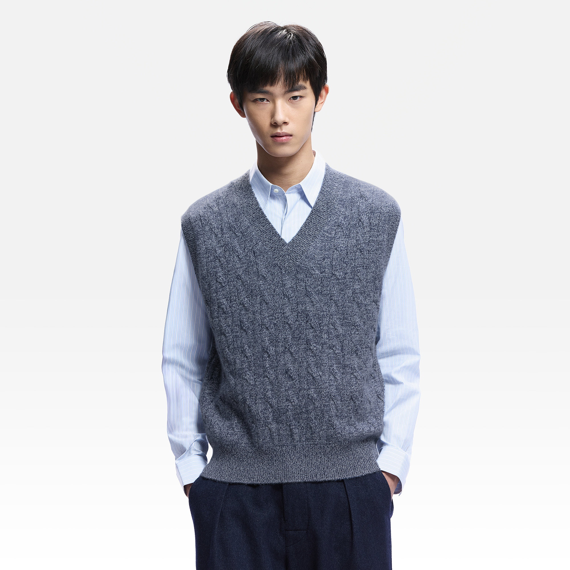【可追溯初绒】ERDOS 男装V领绞花羊绒套背心26年早春新品英伦风,淘宝优惠券,粉丝福利购,淘宝优惠卷