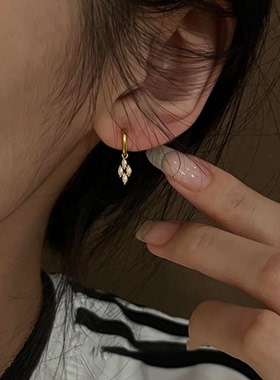 爆闪仿锆石菱形耳环女韩系复古