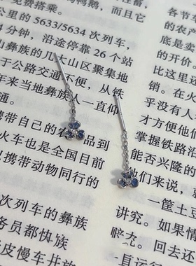 蓝色鸢尾花耳钉女款简约小巧百搭